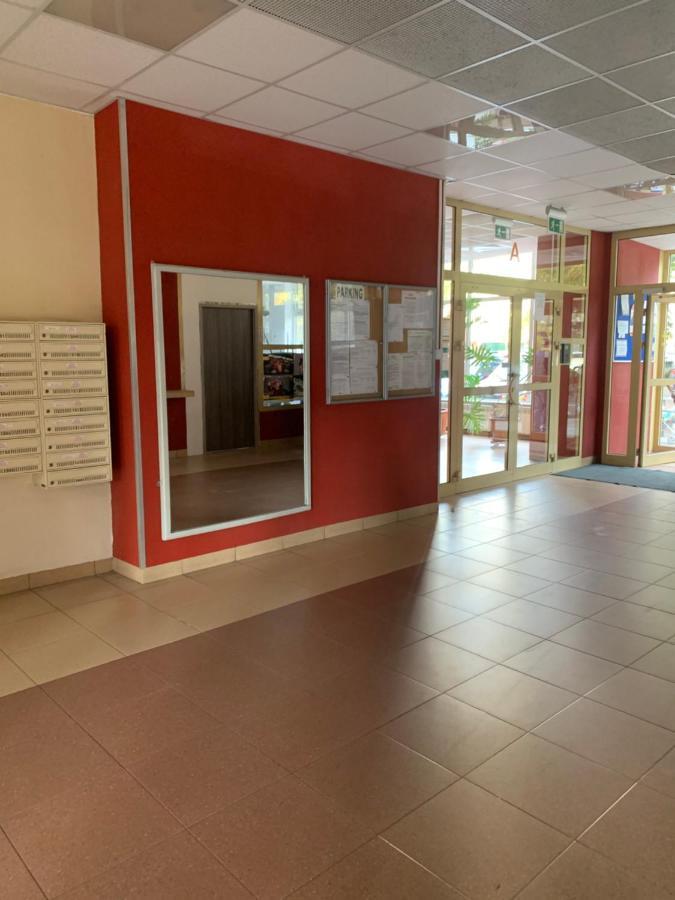 Apartament Centrum Srodmiescie Apartment